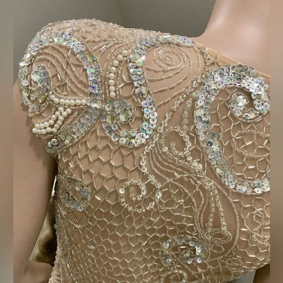 New Stunning Cap Sleeve Exquisite Beading Back Mermaid Gown/Evening Dress - Picture 16 of 17